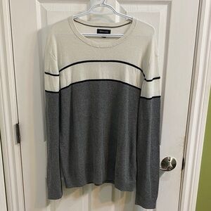 RW&CO Grey White Cotton Blend Crew Neck Sweater Men’s Size Medium Fall Office